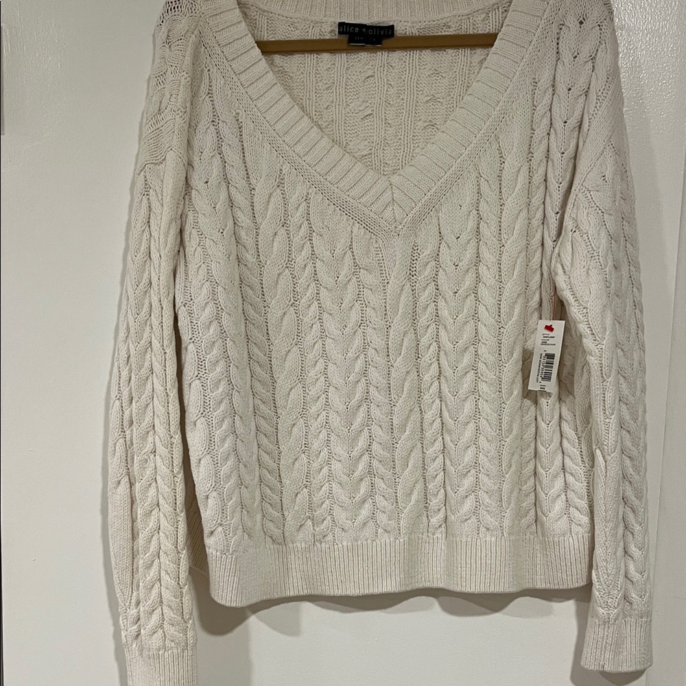 Alice + Olivia Ivory V-Neck Cable Knit Sweater